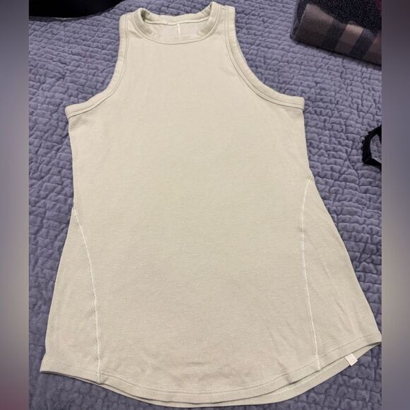 Lululemon Pistachio Green Ribbed Sleeveless Tank Top Stretchy Size M - Picture 14 of 17